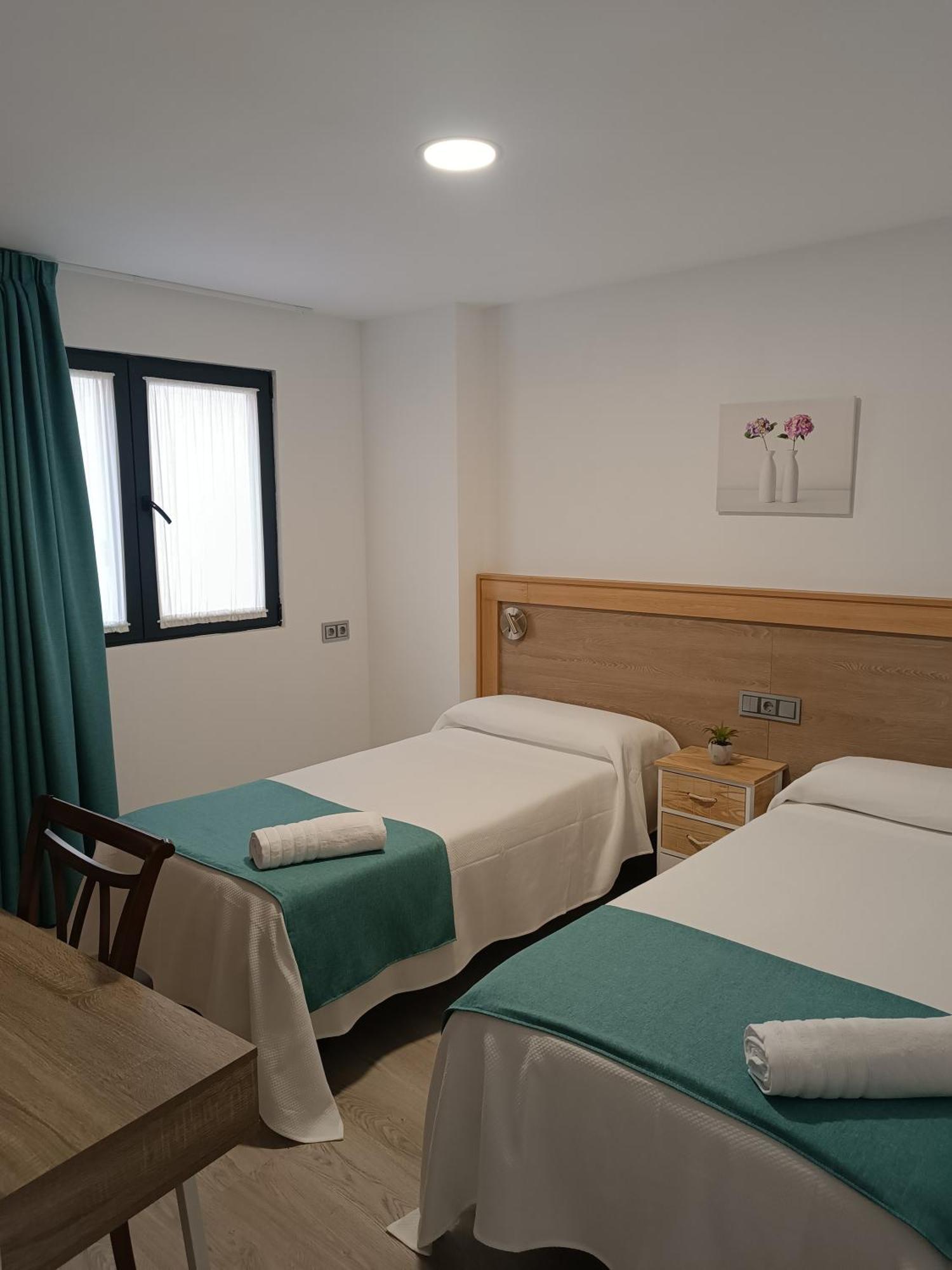 Apartamentos Turisticos Avila Puerta De San Isidro 1-4 Eksteriør bilde